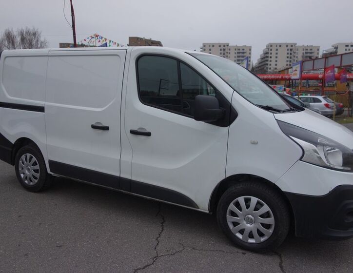 Opel Vivaro 2