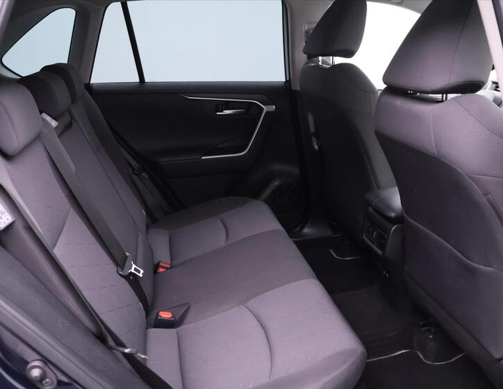 Toyota RAV4 14