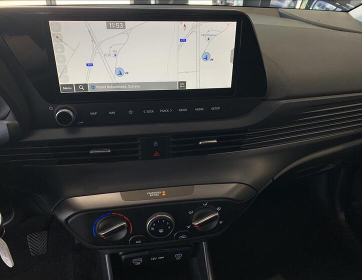 Hyundai i20 32