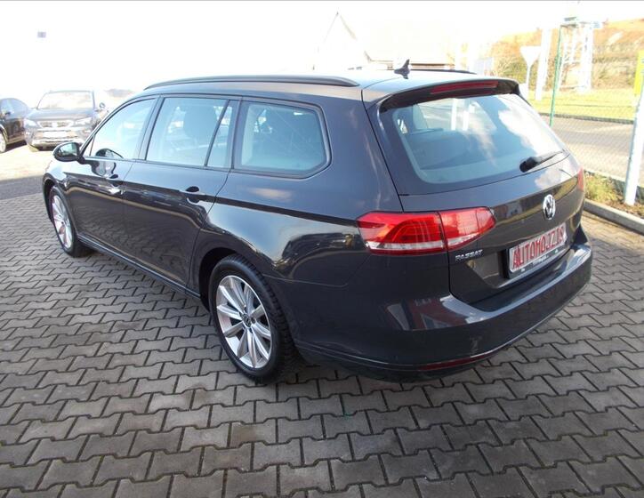Volkswagen Passat 12