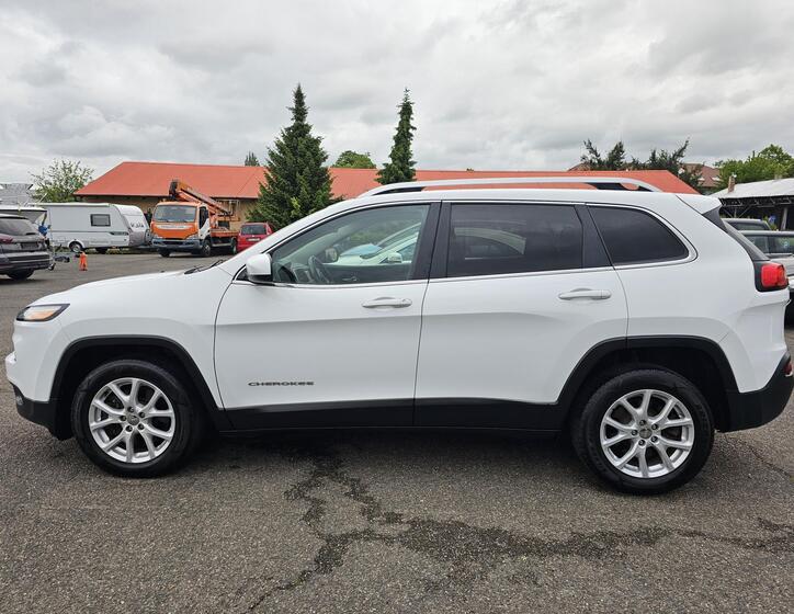 Jeep Cherokee 8