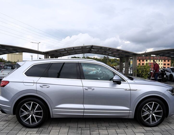 Volkswagen Touareg 7