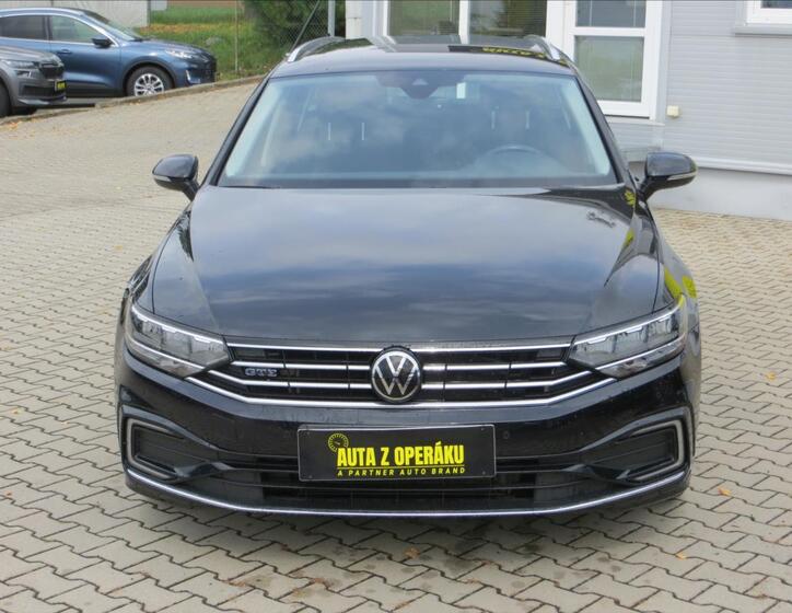 Volkswagen Passat 2