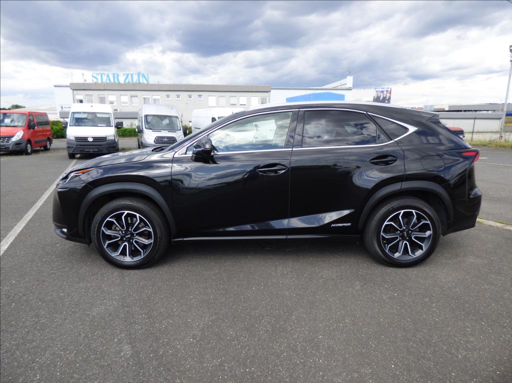 Lexus NX 300h