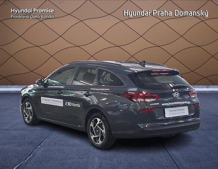 Hyundai i30 4