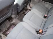 Ford Galaxy 18