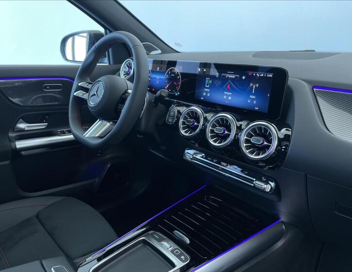 Mercedes-Benz GLA 18