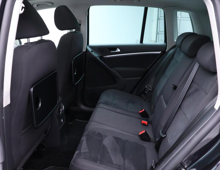 Volkswagen Tiguan 14