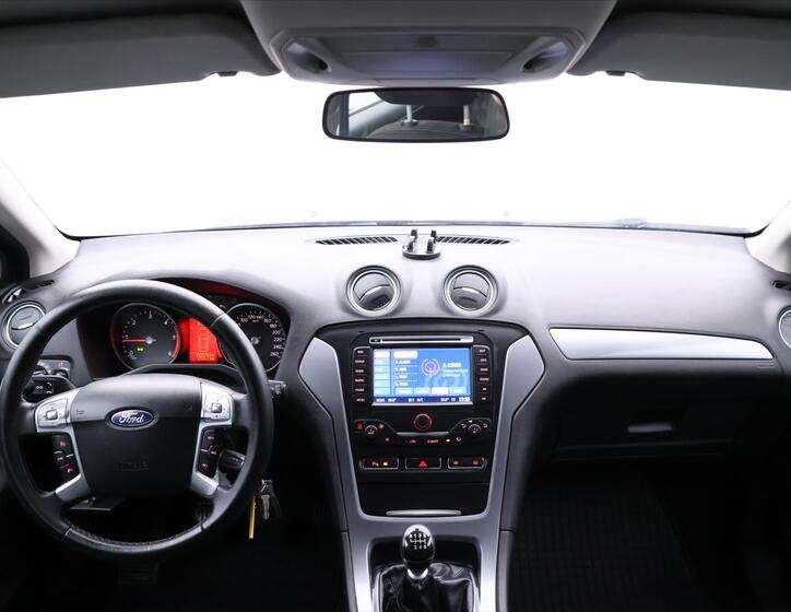 Ford Mondeo 27