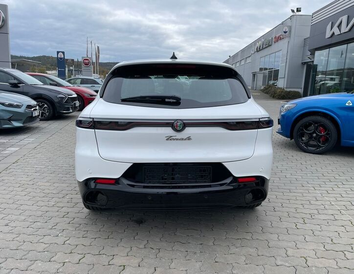 Alfa Romeo Tonale 4