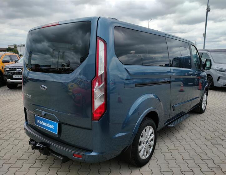 Ford Tourneo Custom 5