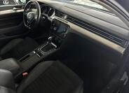 Volkswagen Passat 9