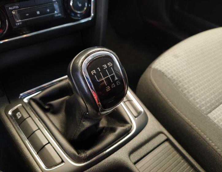 Škoda Superb 15