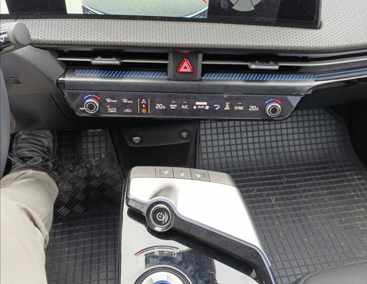 KIA EV6 10