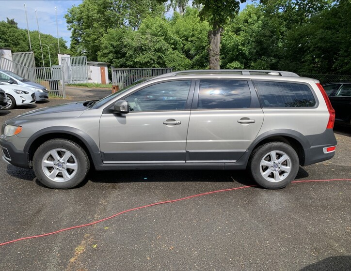Volvo XC70 5
