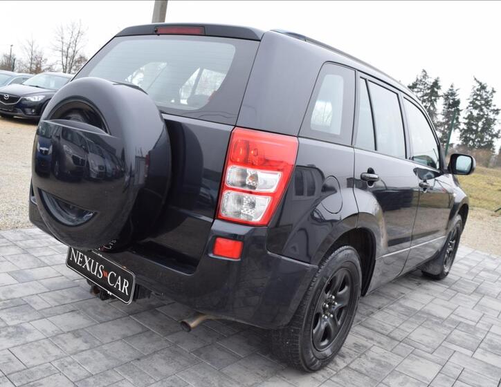 Suzuki Grand Vitara 5