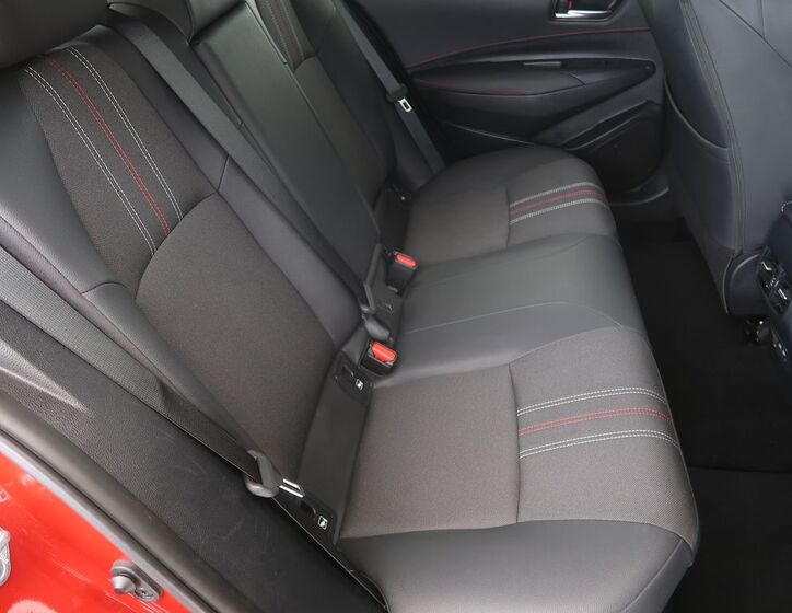 Toyota Corolla 13