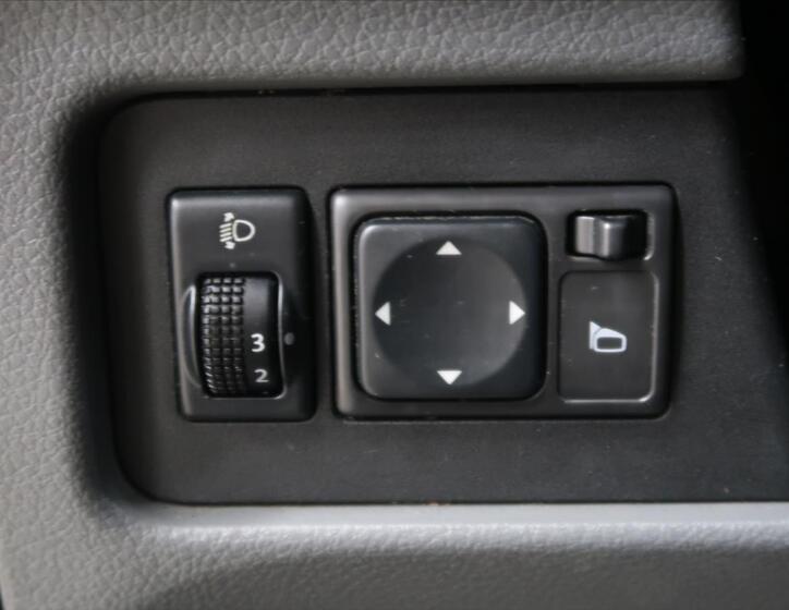 Nissan NV200 16