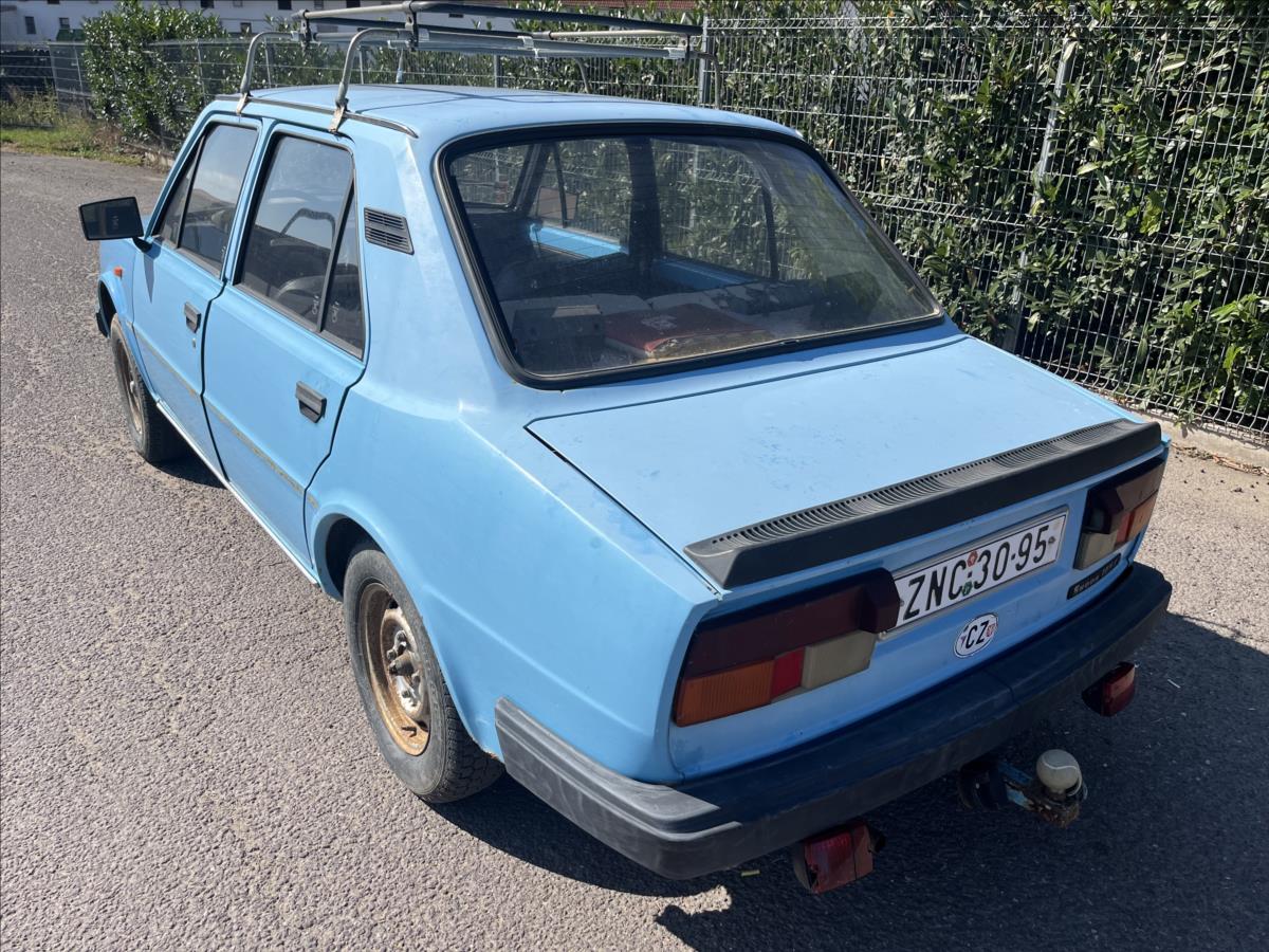 Škoda 105