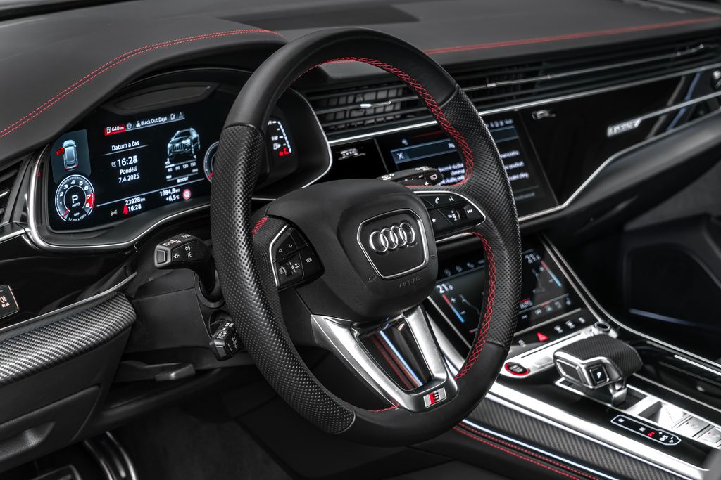 Audi SQ8