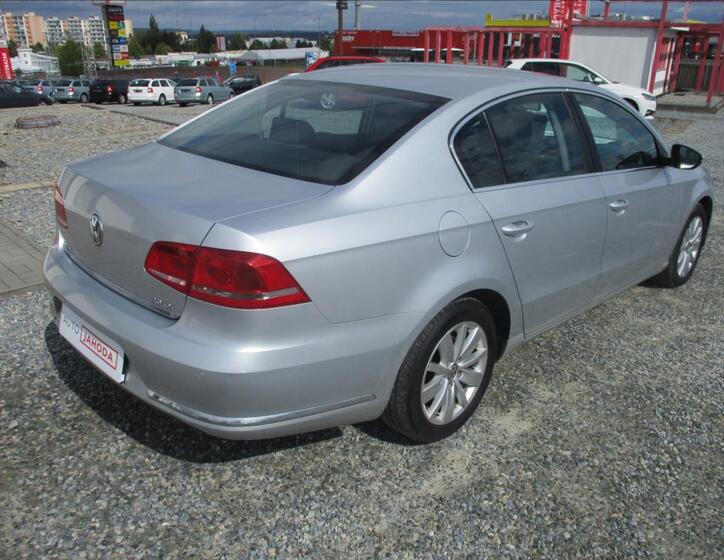Volkswagen Passat 5
