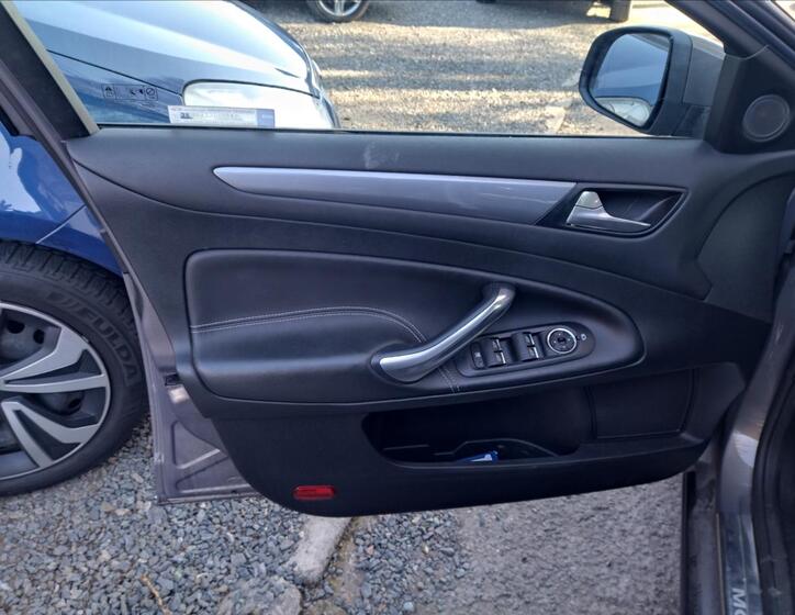Ford Mondeo 17