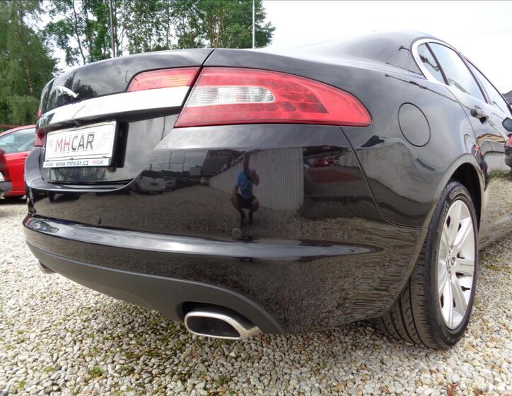 Jaguar XF 15