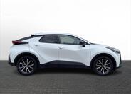 Toyota C-HR 8