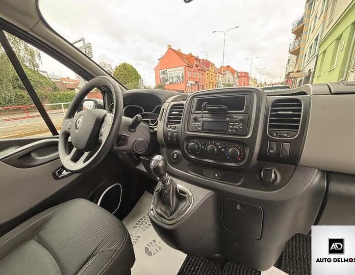 Renault Trafic 38