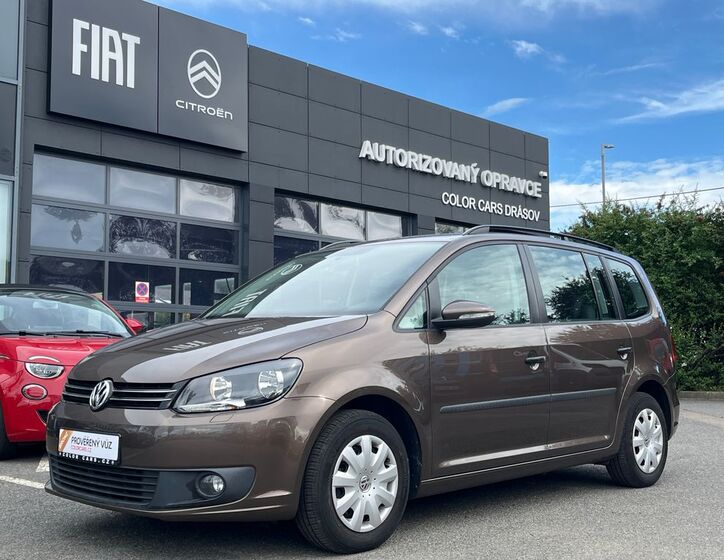 Volkswagen Touran 1