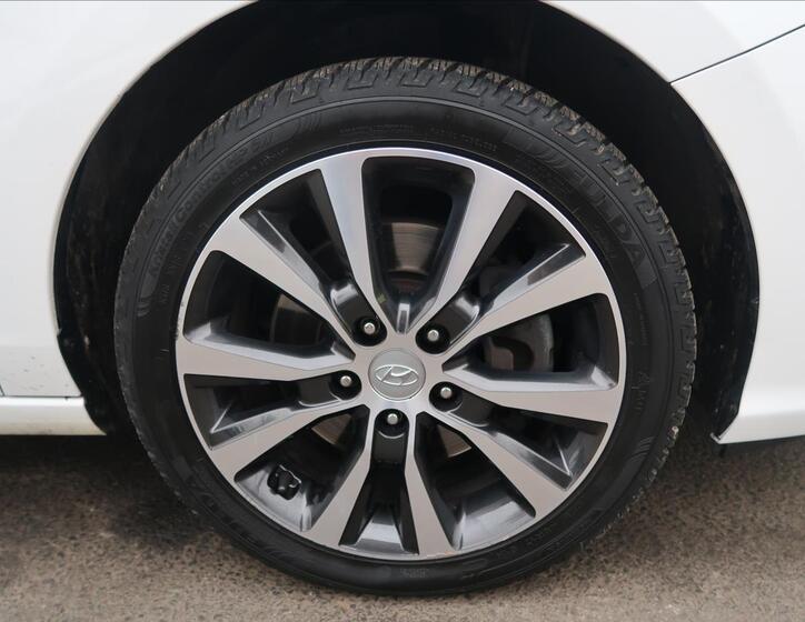 Hyundai i30 26