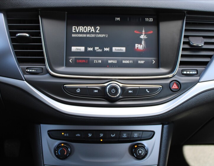 Opel Astra 14