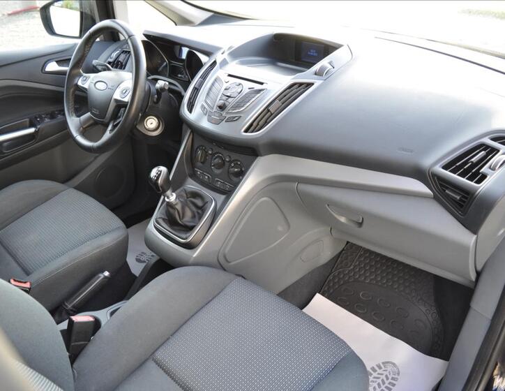 Ford C-MAX 21