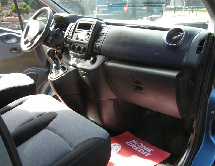 Opel Vivaro 21