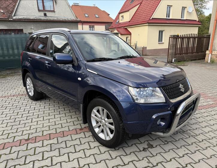 Suzuki Grand Vitara 1