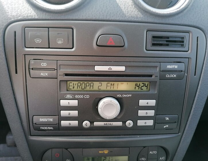 Ford Fusion 12