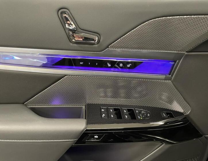 BMW i7 11