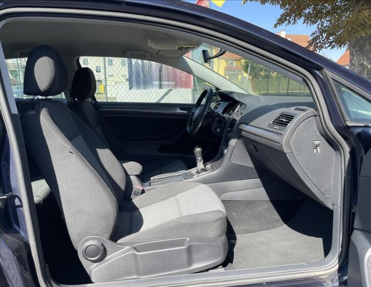Volkswagen Golf 28