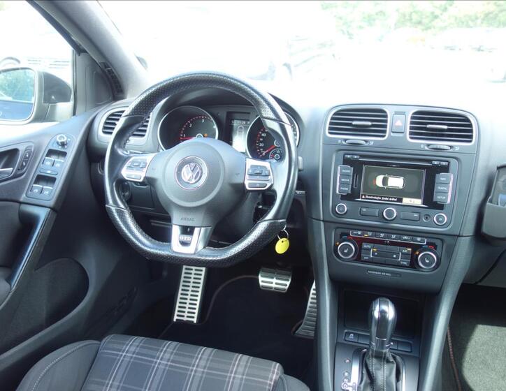 Volkswagen Golf 19