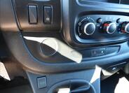 Renault Trafic 16