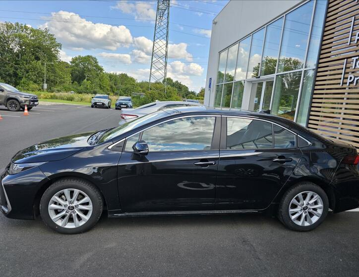 Toyota Corolla 4