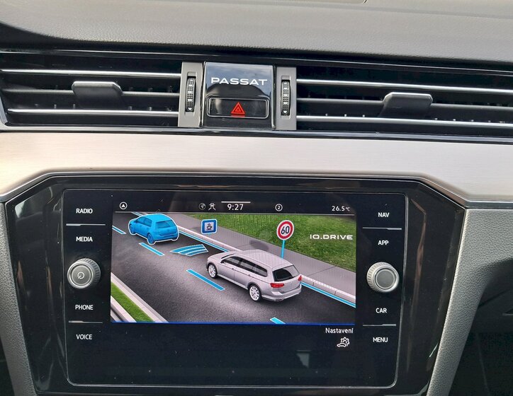 Volkswagen Passat 10