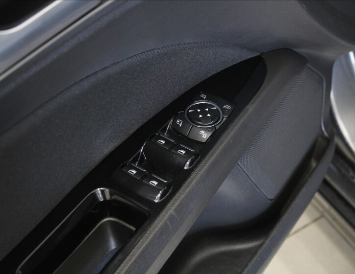 Ford Mondeo 16