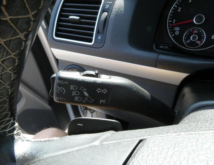 Volkswagen Touran 32