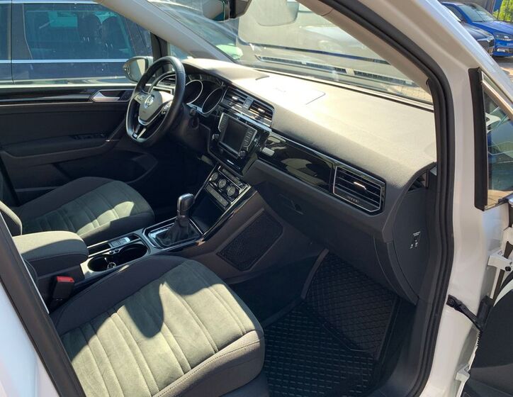 Volkswagen Touran 21