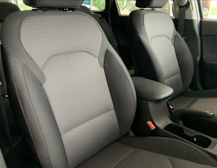 Hyundai i30 39