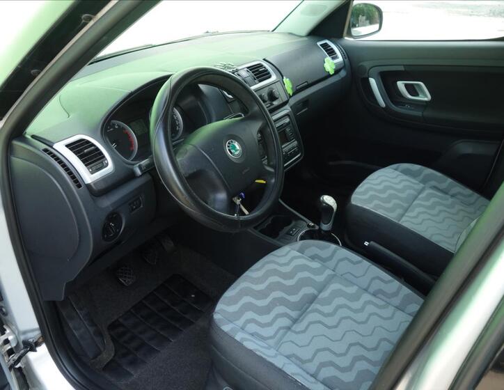 Škoda Roomster 10