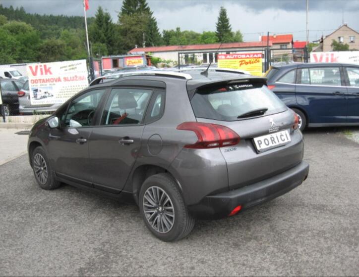 Peugeot 2008 5