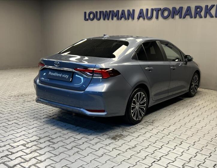 Toyota Corolla 2