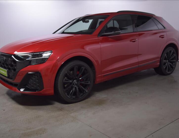 Audi Q8 2